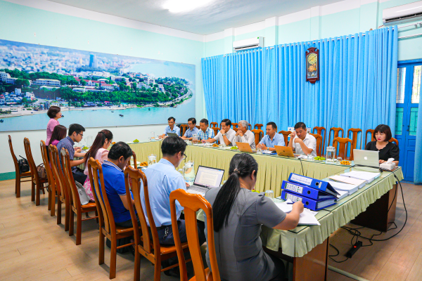 Chào mừng Đoàn kiểm tra Công đoàn Giáo dục Việt Nam