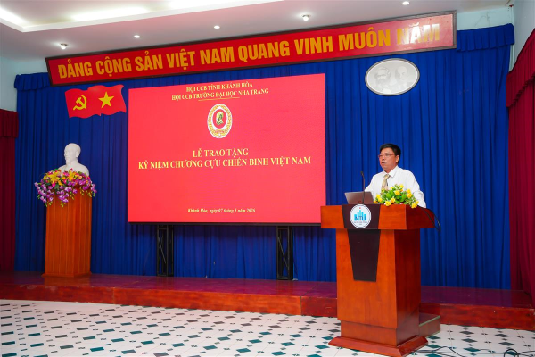 Lễ trao tặng Kỷ niệm chương Cựu chiến binh Việt Nam