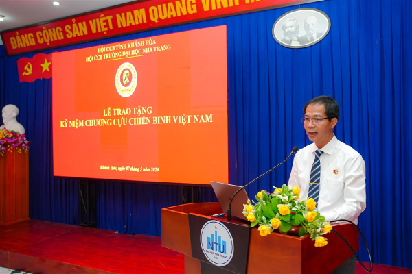 Lễ trao tặng Kỷ niệm chương Cựu chiến binh Việt Nam