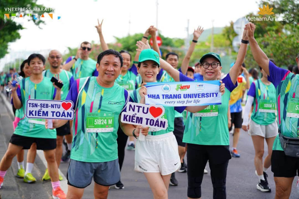 NTU RUNNERS CLUB tham gia VnExpress Marathon Nha Trang 2026