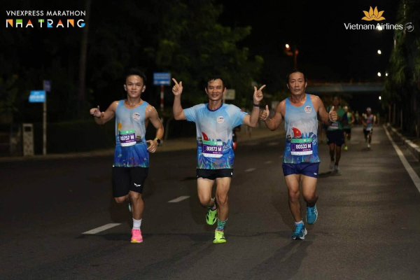 NTU RUNNERS CLUB tham gia VnExpress Marathon Nha Trang 2026