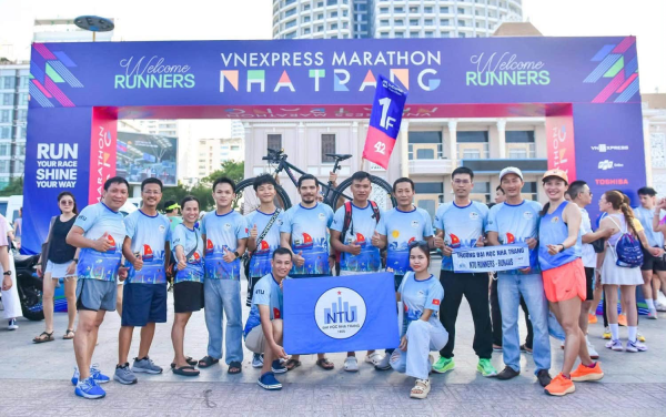 NTU RUNNERS CLUB tham gia VnExpress Marathon Nha Trang 2026