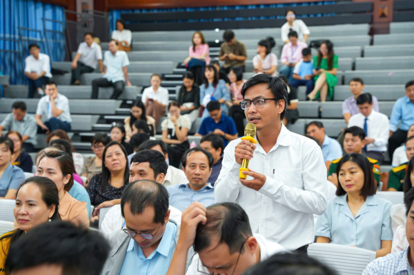 Ban Chấp hành Công đoàn phối hợp với Ban Giám hiệu Trường Đại học Nha Trang tổ chức Hội nghị viên chức, người lao động năm học 2026-2027 