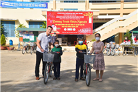 Công đoàn và các khoa Trường Đại học Nha Trang tổ chức chương trình thiện nguyện tại Khánh Sơn