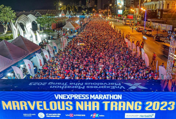 VIÊN CHỨC TRƯỜNG ĐẠI HỌC NHA TRANG THAM GIA VNEXPRESS MARATHON MARVELOUS NHA TRANG 2023