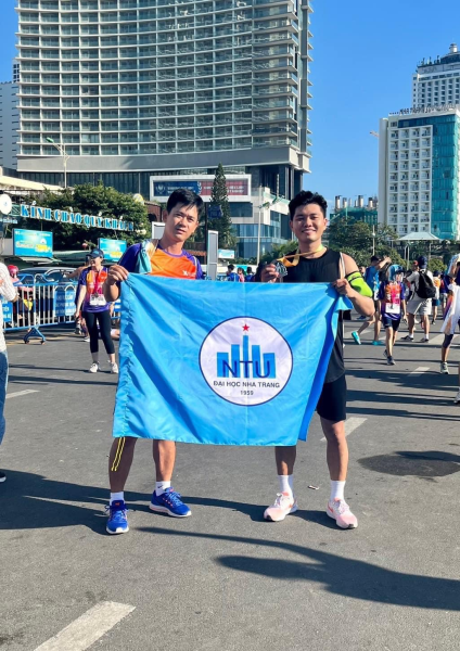 VIÊN CHỨC TRƯỜNG ĐẠI HỌC NHA TRANG THAM GIA VNEXPRESS MARATHON MARVELOUS NHA TRANG 2023