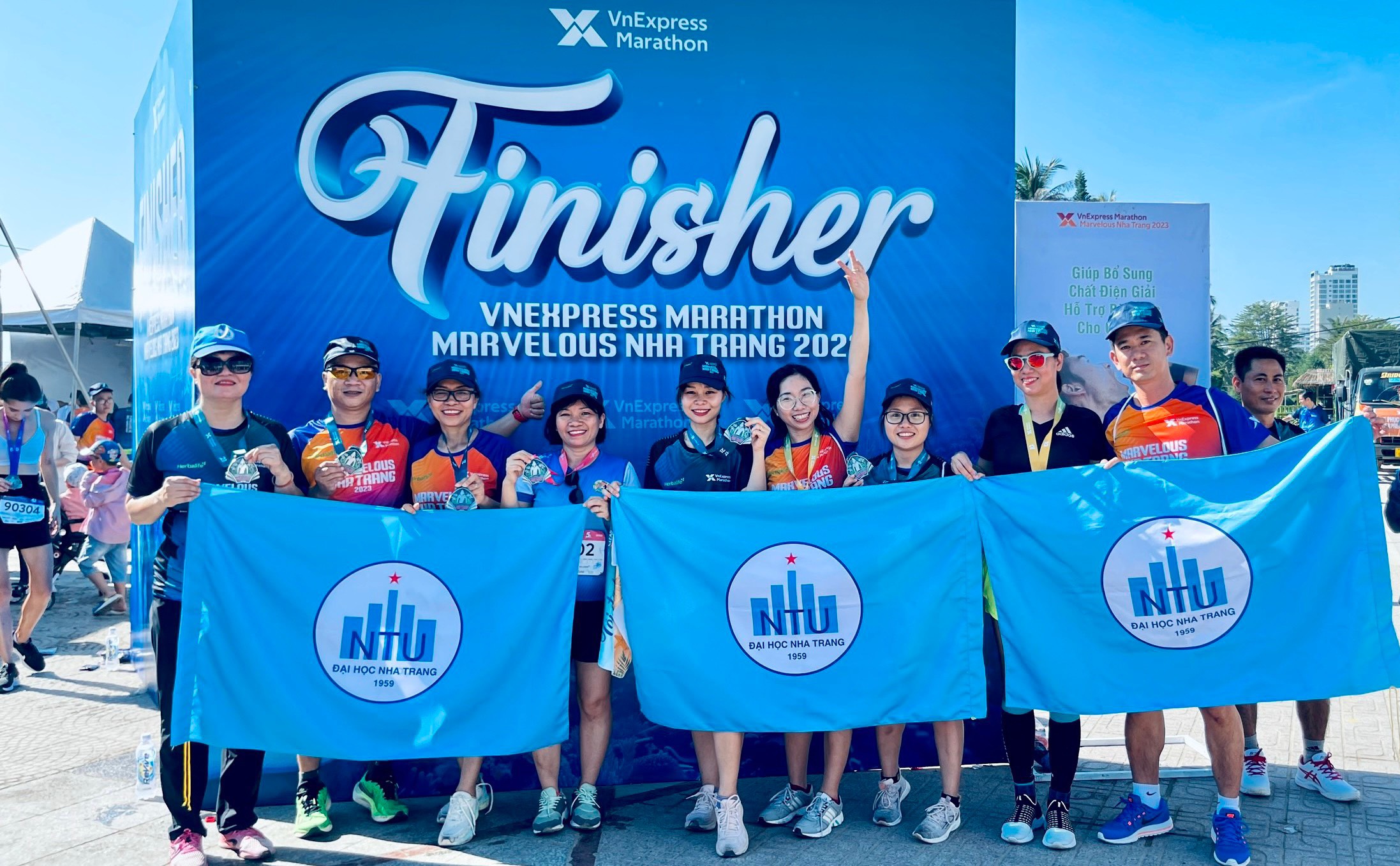 VIÊN CHỨC TRƯỜNG ĐẠI HỌC NHA TRANG THAM GIA VNEXPRESS MARATHON MARVELOUS NHA TRANG 2023