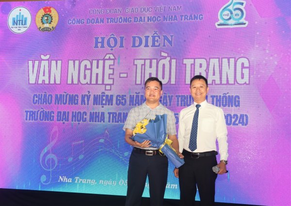 Hội diễn văn nghệ - thời trang  chào mừng 65 năm Ngày Truyền thống trường Đại học Nha Trang