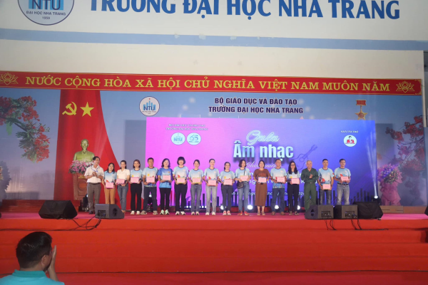 TRAO GIẢI THƯỞNG: "Giải chạy bộ online kỷ niệm 65 năm Ngày truyền thống Trường Đại học Nha Trang (01/8/1959 - 01/8/2024)