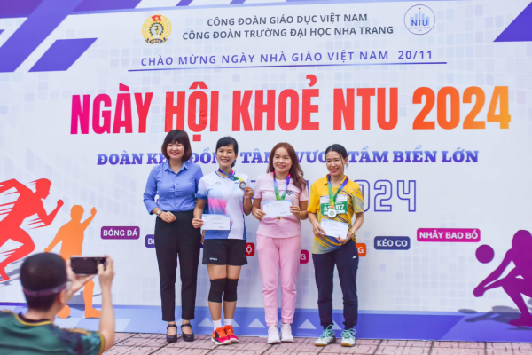 Bế mạc Ngày hội khỏe NTU 2024 chào mừng kỷ niệm 42 năm ngày Nhà giáo Việt Nam